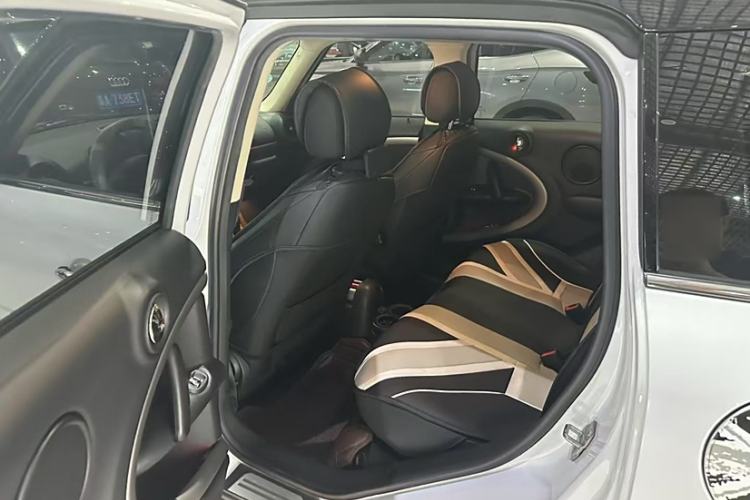 Used  Countryman 2014 1.6L COOPER Fun
