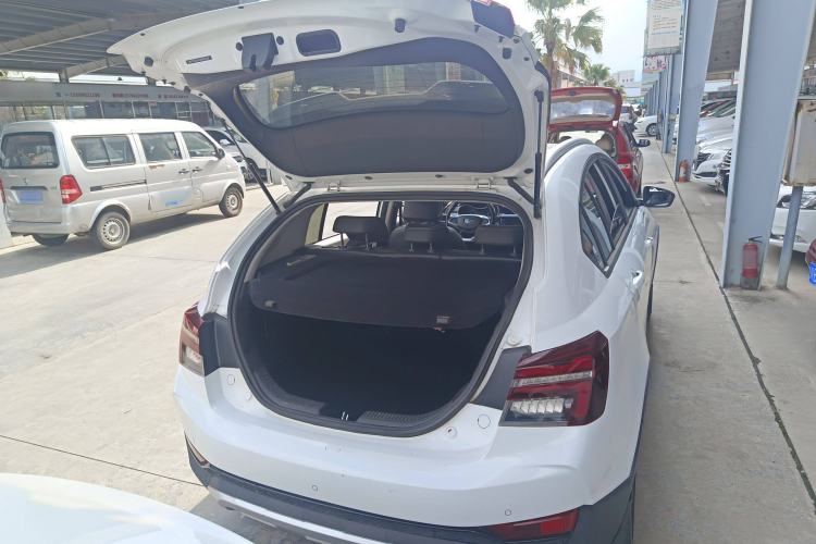 Used Geely Auto Vision S1 2019 Upgraded Model 1.5L Manual Elite Version
