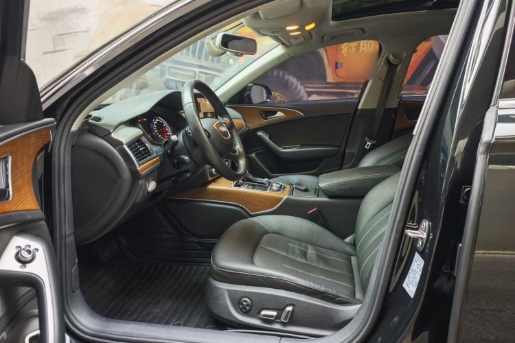 Used Audi A6L 2018 30th Anniversary Edition 30 FSI Style Model
