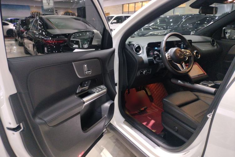 Used Mercedes-Benz GLA 2023 GLA 200
