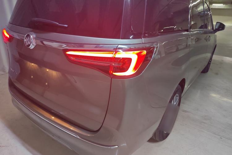 Used Buick GL8 2021 ES Land Cruiser 653T Luxury Edition
