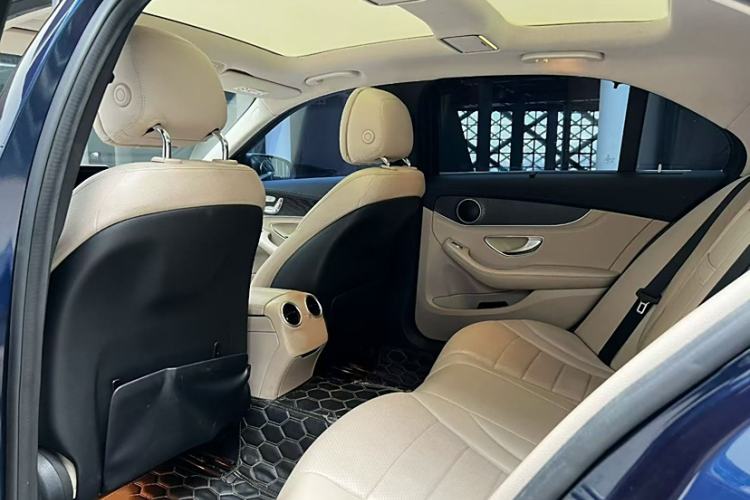 Used Mercedes-Benz C-Class 2015 C 200 L Sport Edition
