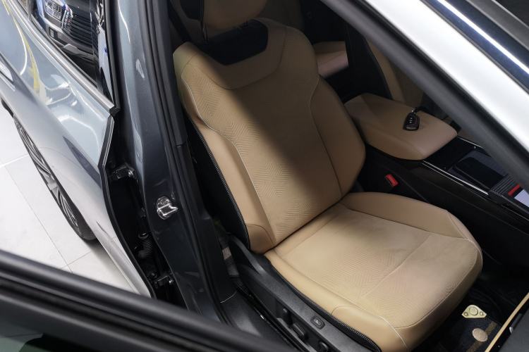 Used Volkswagen ID.4 X 2021 Pro Smart Long-Range Edition
