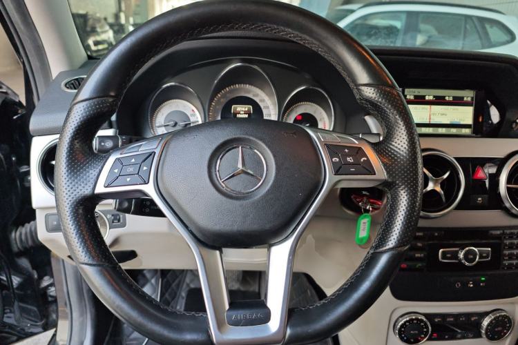 Used Mercedes-Benz GLK-Class 2014 GLK 200 Standard Model