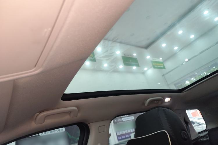 Used Land Rover Discovery Sport 2018 240 PS SE Version