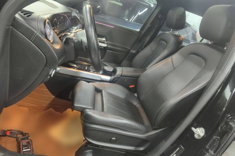 Used Mercedes-Benz GLB 2021 GLB 200 Dynamic Edition
