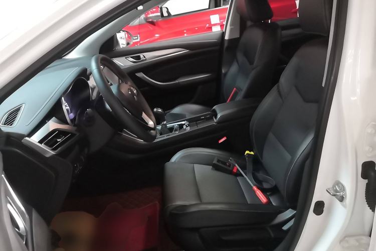 Used Changan Eado 2019 High-Energy Edition 1.6L GDI Manual Pioneer Model China VI Standard
