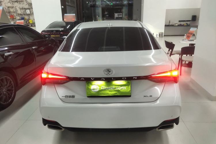 Used Toyota Avalon 2023 2.0L XLE Deluxe Edition

