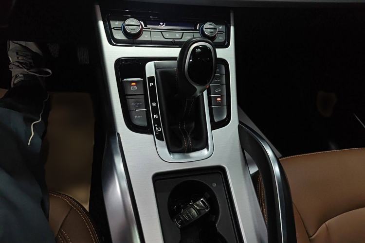 Used Geely Auto Emgrand X7 Sport 2016 1.8TD Automatic ZhiZun Version