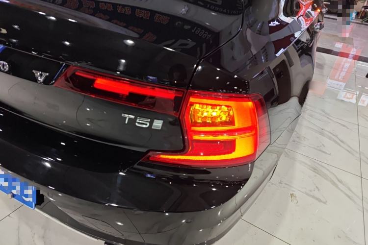 Used Volvo S90 2020 Facelifted T5 Zhiyi Luxury Edition
