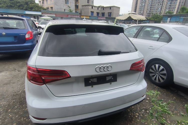 Used Audi A3 2018 30th Anniversary Edition Sportback 35 TFSI Fashion Model
