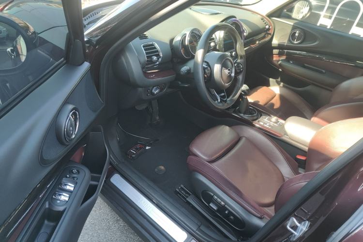 Used  Clubman 2018 1.5T COOPER Artist
