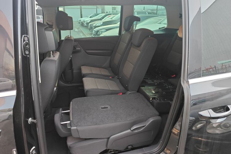 Used Volkswagen Sharan 2014 2.0 TSI Standard Model
