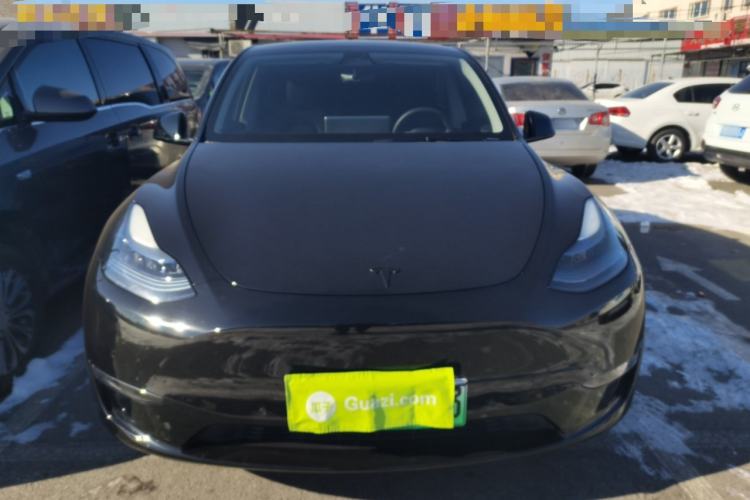 Used Tesla Model Y 2023 Long-Range All-Wheel-Drive Version
