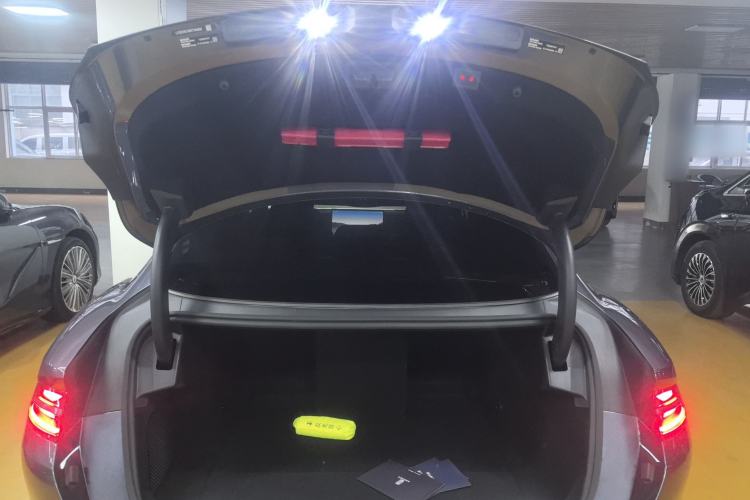 Used Denza Z9 2024 1100 km Four-Wheel Drive Max Version
