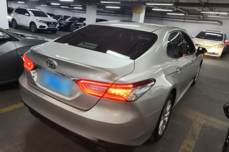 Used Toyota Camry 2019 Revised Version 2.0G Luxury Edition
