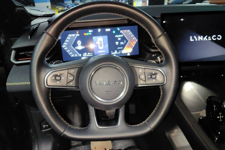 Used Lynk & Co 03 2023 2.0TD DCT JingPro
