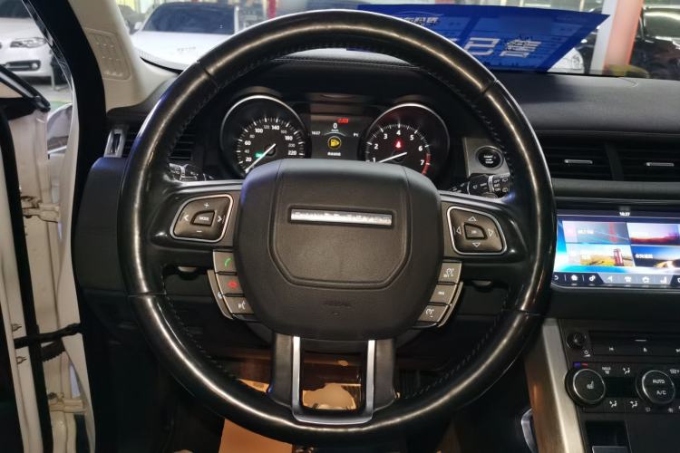 Used Land Rover Range Rover Evoque 2018 240 PS SE Smart Brilliance Edition
