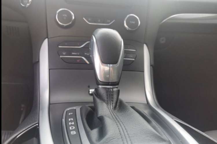 Used Ford Edge 2015 2.0T GTDi 4x4 High-Grade Model