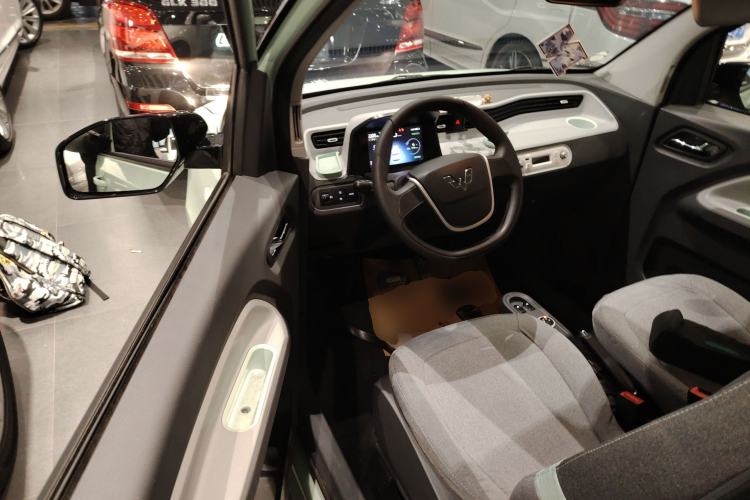 Used Wuling Hongguang MINIEV 2022 Macaron Premium Model – Lithium Iron Phosphate
