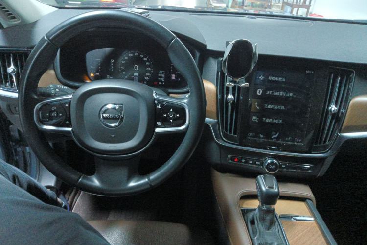 Used Volvo S90 2019 T5 Zhiyi Edition
