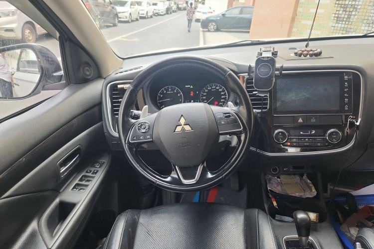 Used Mitsubishi Outlander 2016 2.4L 4x4 Elite Edition 5 Seats
