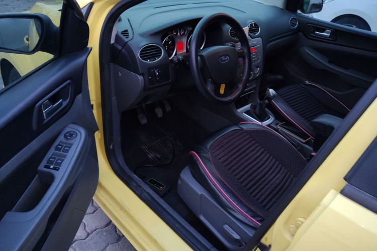 Used Ford Focus 2013 Hatchback Classic 1.8L Manual Base Model
