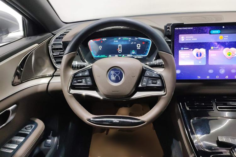 Used BYD Han 2022 DM-i 121KM Prestige Model
