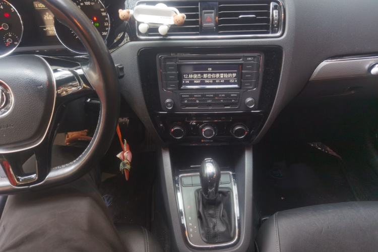 Used Volkswagen Sagitar 2015 230TSI Automatic Comfort Version