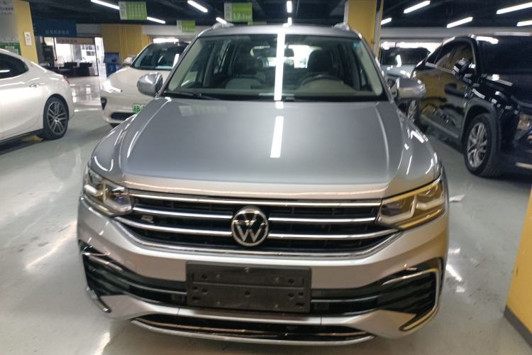 Used Volkswagen Tiguan L 2022 380TSI Automatic All-Wheel Drive R-Line Flagship 7-Seater