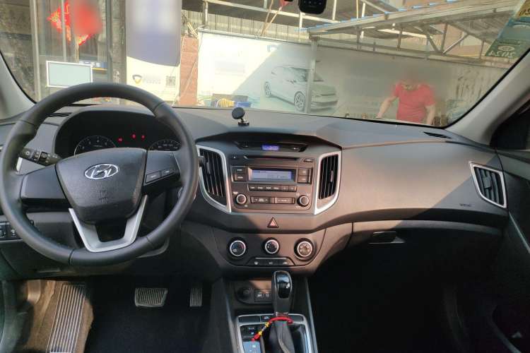 Used Hyundai ix25 2015 1.6L Automatic Two-Wheel Drive Smart GLS Trim
