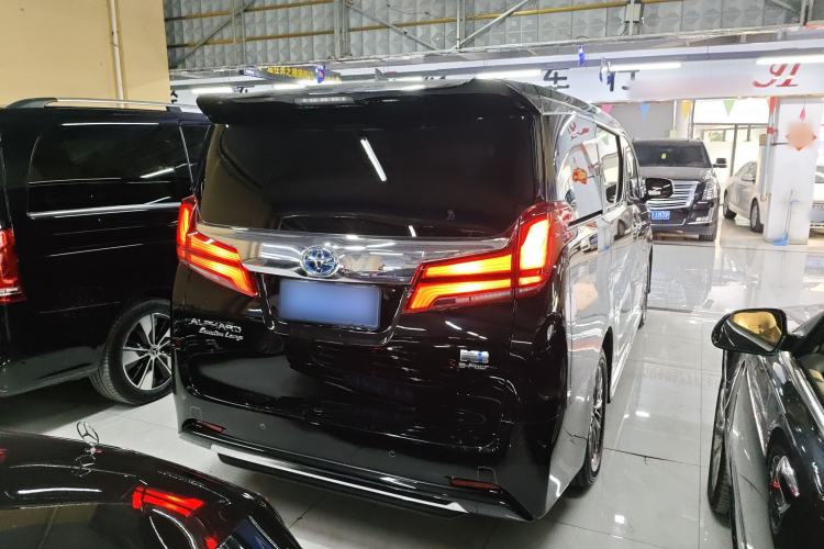 Used Toyota Alphard 2021 Dual-Motor 2.5L Premium Edition

