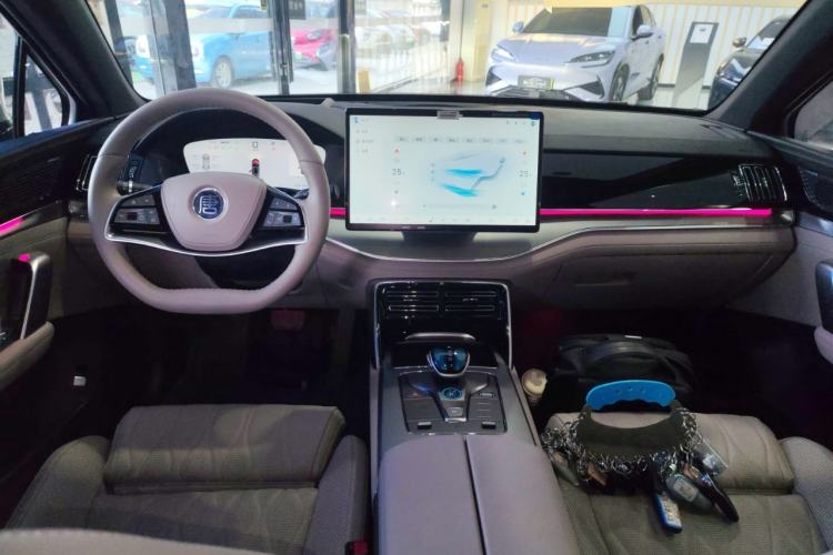 Used BYD Tang New Energy 2025 Intelligent Driving Version DM-i 115KM Flagship Edition
