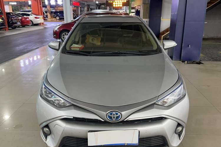 Used Toyota Levin 2016 Dual-Engine 1.8H GS E-CVT Elite Model with Sunroof
