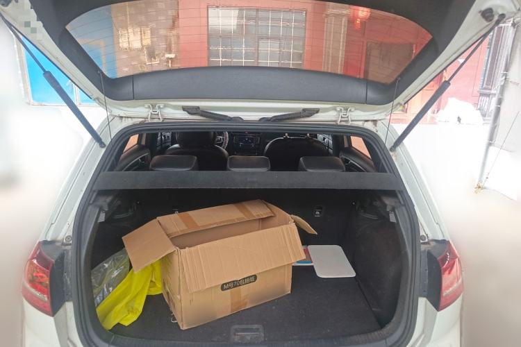 Used Volkswagen Golf 2017 280TSI Automatic R-Line Million-Vehicle Commemorative Edition
