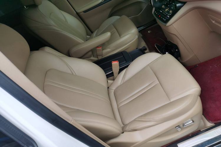 Used Buick GL8 2021 ES Land Cruiser 653T Flagship Model
