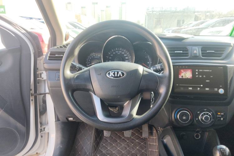 Used Kia K2 2012 Sedan 1.4L MT GLS Commemorative Edition
