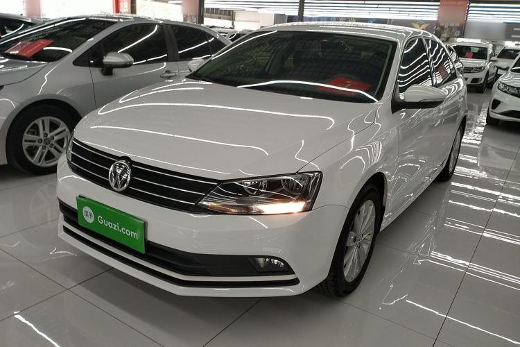 Used Volkswagen Sagitar 2015 1.6L Automatic Fashion Model