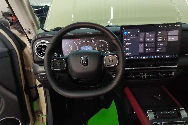 Used Tank 300 New Energy 2025 Hi4-T