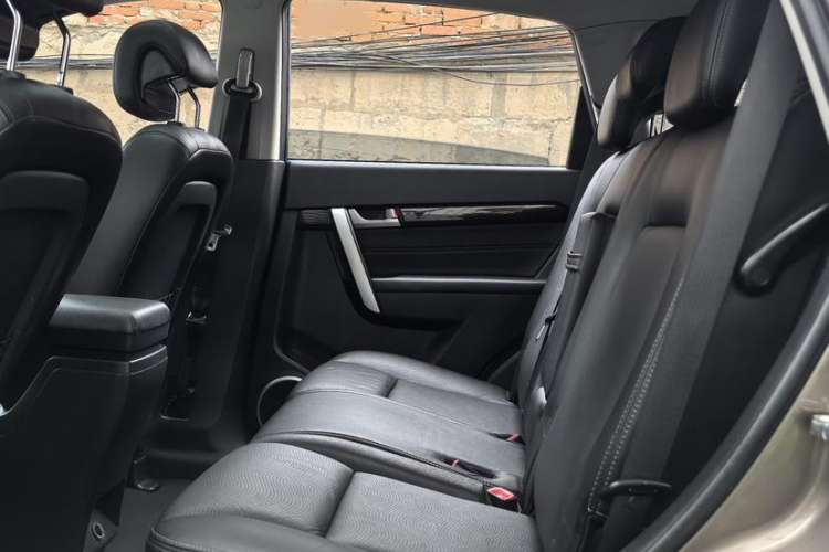 Used Chevrolet Captiva 2017 2.4L Two-Wheel Drive Luxury Edition 7 Seats
