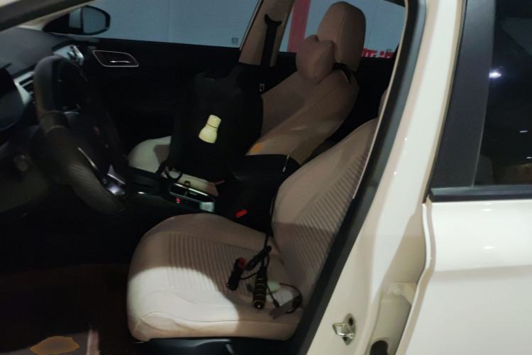 Used Roewe i5 2020 1.5L Automatic 4G Connected Linghao Edition
