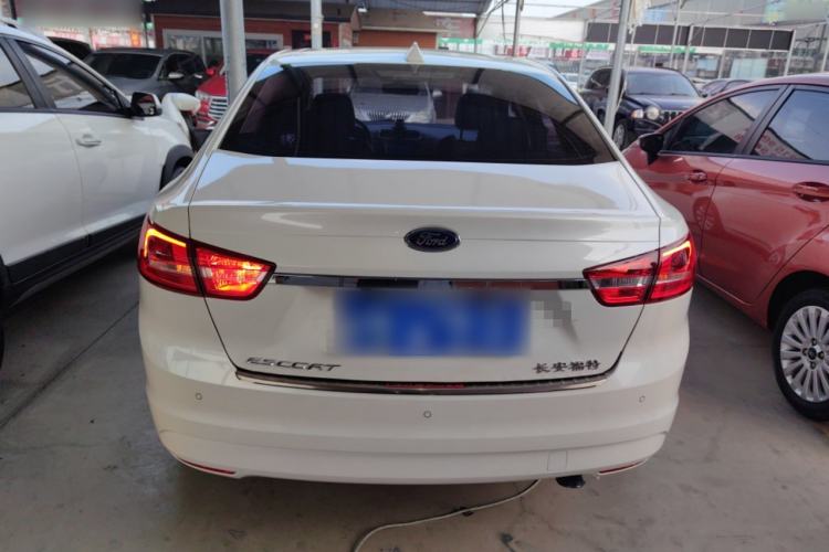 Used Ford Escort 2015 1.5L Automatic Fashion Model