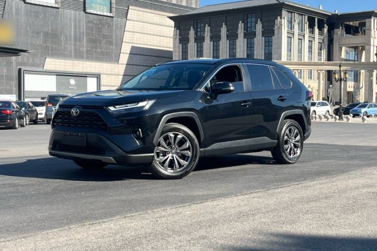 Used Toyota RAV4 2023 2.0L CVT Two-Wheel Drive Fashion Plus Edition
