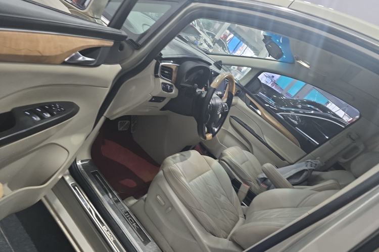 Used Buick GL8 2018 ES 28T Comfort Model China VI Standard
