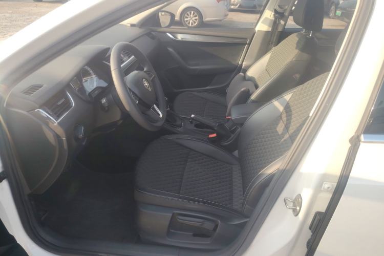 Used Skoda Octavia 2019 TSI280 DSG Luxury Edition Station Wagon China VI Standard