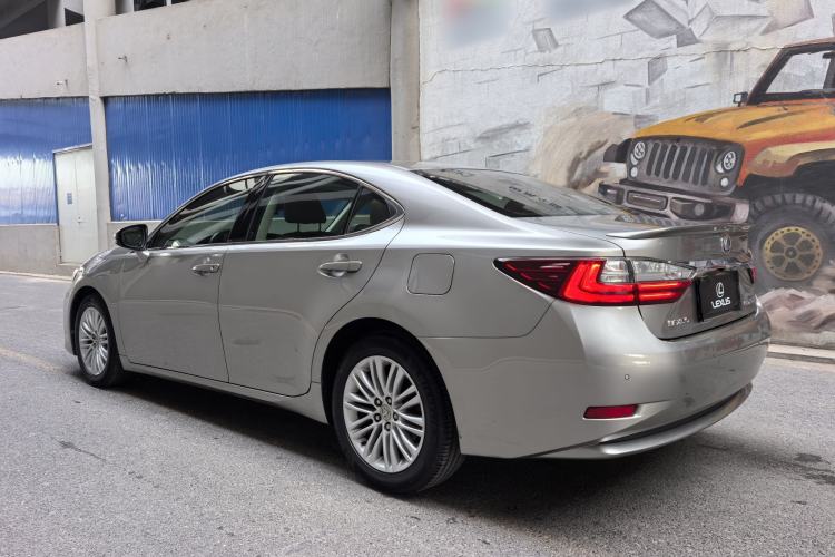 Used Lexus ES 2017 200 30th Anniversary Edition