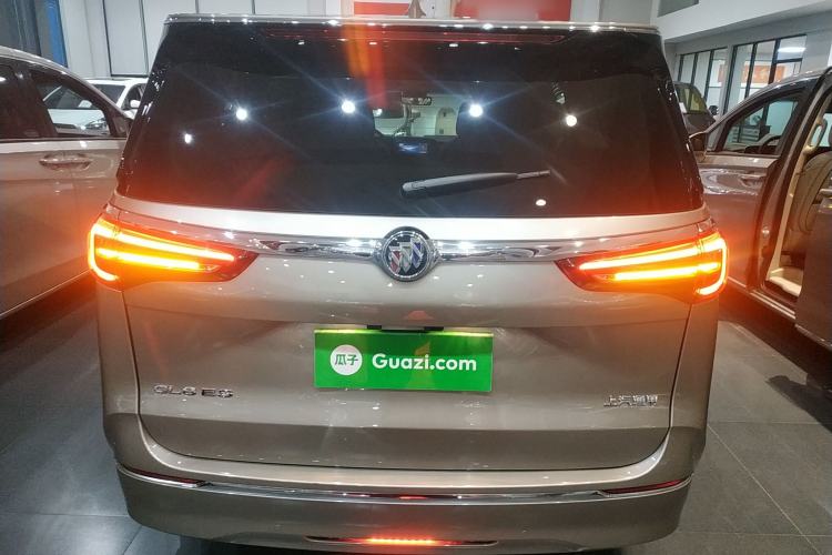 Used Buick GL8 2023 ES Lu Zun Deluxe and Yue Edition