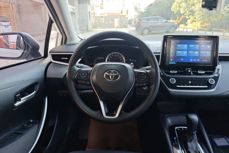 Used Toyota Corolla 2021 Dual-Motor 1.8L E-CVT Elite Edition
