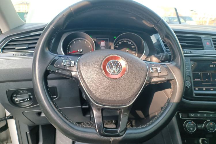 Used Volkswagen Tiguan L 2017 380TSI Automatic All-Wheel-Drive Luxury Edition
