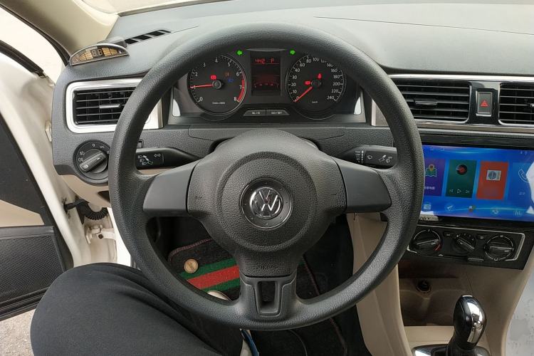 Used Volkswagen Santana 2013 1.6L Automatic Comfort Edition